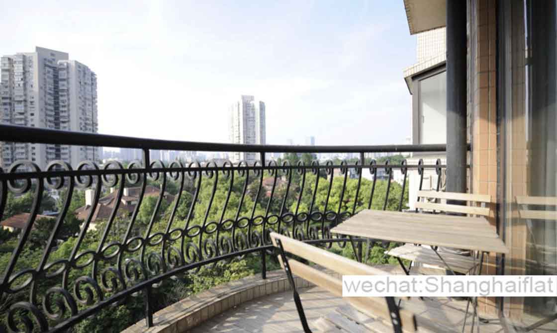 Big 4br Apartment with balcony in Haisi Tower/Former French Concession