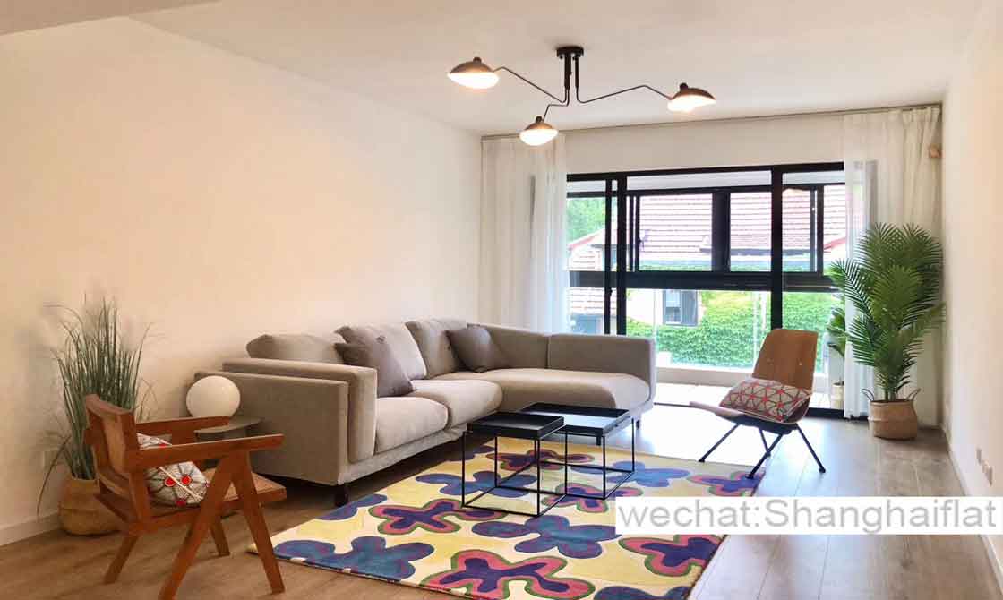 4br/2bath flat for rent perfect for a family/French Concession/Gaoyou Rd