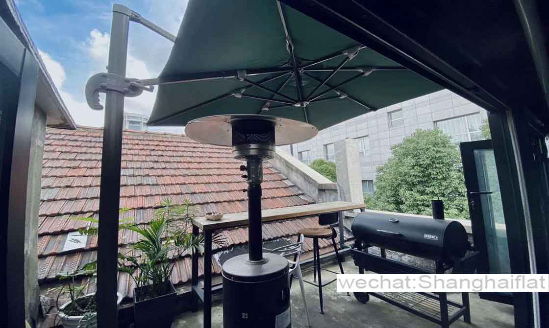7 meter tall ceiling house with terrace for rent in Yanan M Rd/Jingan/3br/2bath