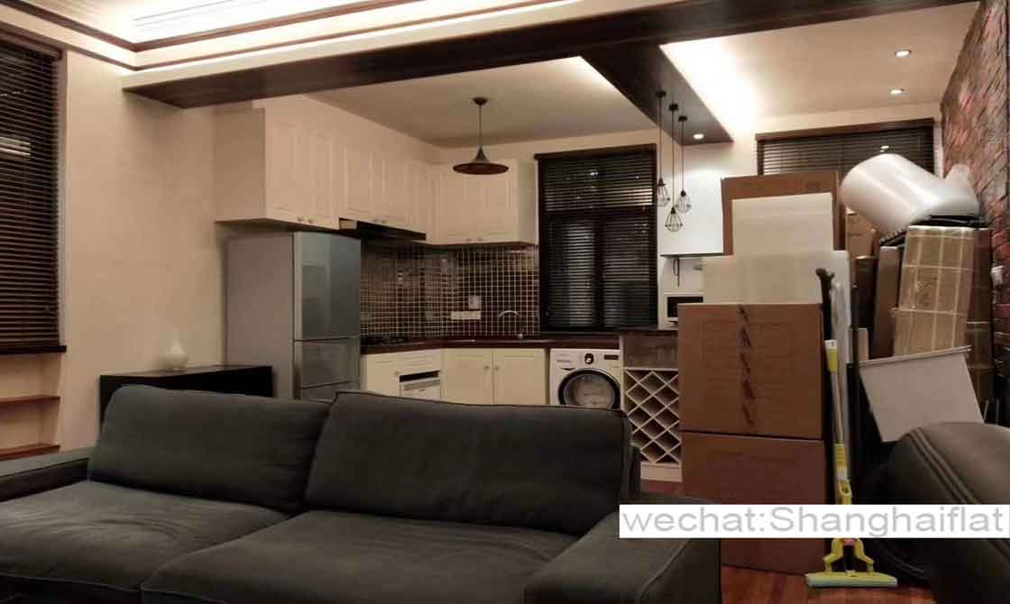 Large 1br apartment in a historic building near Fuxing Park for rent