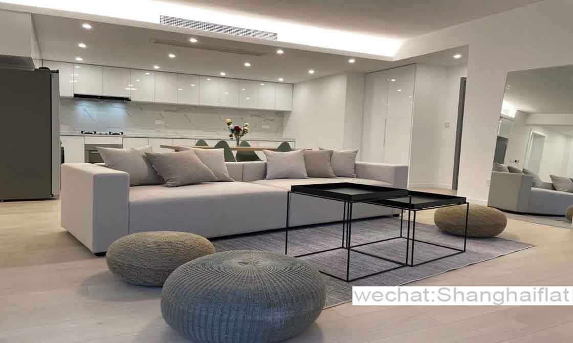 Large 4br flat with balcony ane central AC for rent in Gaoan Rd/French Concession