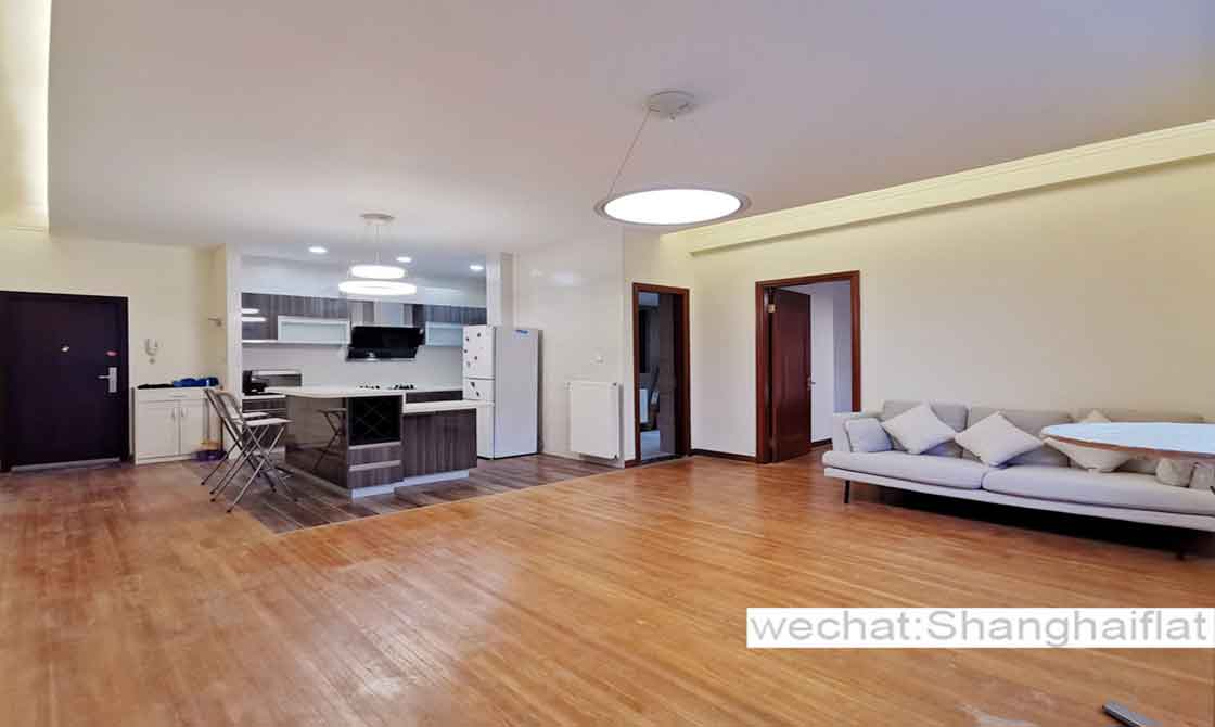Gorgeous 1br apartmenet in a historic building on Huahai m rd for rent/Fuxing Park