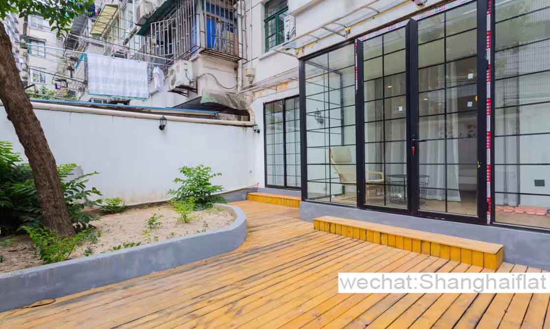 2br Apartment with garden at Yanan W Rd in Jingan