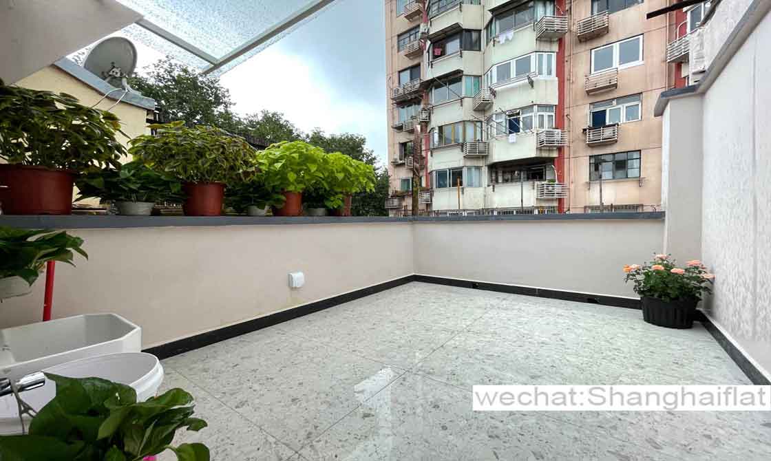 Duplex 3br lane house with terrace in Wulumuqi rd for rent/French Concession
