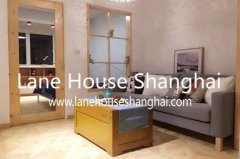 2br cheap apartment in Jingan Nanjing W Rd